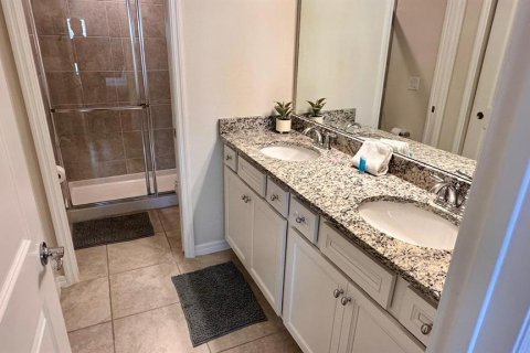Townhouse in Davenport, Florida 5 bedrooms, 212.1 sq.m. № 1909564 - photo 10