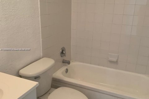 Adosado en alquiler en Plantation, Florida, 2 dormitorios, 87.14 m2 № 1947104 - foto 6