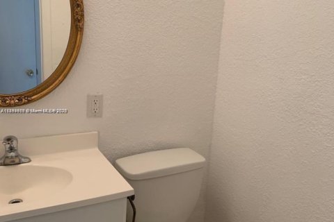 Adosado en alquiler en Plantation, Florida, 2 dormitorios, 87.14 m2 № 1947104 - foto 10