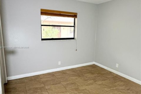 Casa en alquiler en Margate, Florida, 2 dormitorios, 346.53 m2 № 2074805 - foto 10