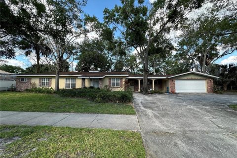 Casa en venta en Tampa, Florida, 5 dormitorios, 333.43 m2 № 1164909 - foto 1