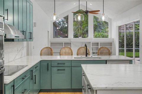 Casa en venta en Palm Harbor, Florida, 5 dormitorios, 282.61 m2 № 2167307 - foto 16