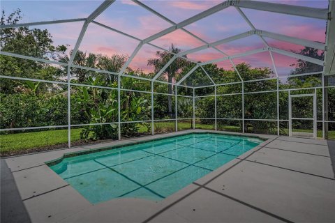 Casa en venta en Palm Harbor, Florida, 5 dormitorios, 282.61 m2 № 2167307 - foto 2