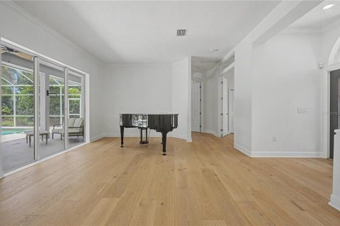 Casa en venta en Palm Harbor, Florida, 5 dormitorios, 282.61 m2 № 2167307 - foto 11
