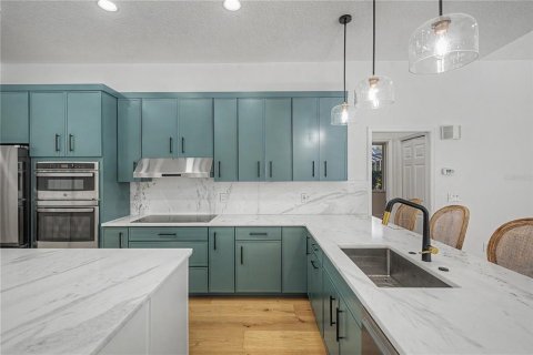 Casa en venta en Palm Harbor, Florida, 5 dormitorios, 282.61 m2 № 2167307 - foto 18