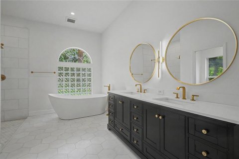 Casa en venta en Palm Harbor, Florida, 5 dormitorios, 282.61 m2 № 2167307 - foto 29