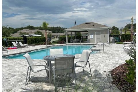 House in Apopka, Florida 4 bedrooms, 214.42 sq.m. № 2150945 - photo 22