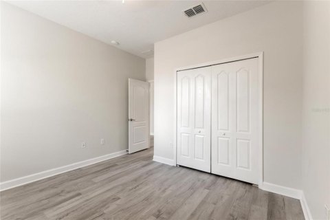 Casa en venta en Davenport, Florida, 5 dormitorios, 301.1 m2 № 2110380 - foto 17