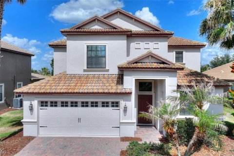 House in Davenport, Florida 5 bedrooms, 301.1 sq.m. № 2110380