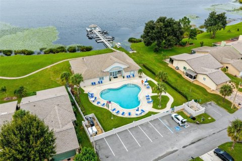House in Winter Haven, Florida 3 bedrooms, 147.53 sq.m. № 2425963 - photo 6