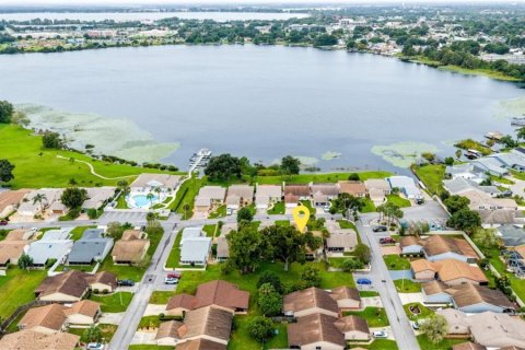 House in Winter Haven, Florida 3 bedrooms, 147.53 sq.m. № 2425963 - photo 23