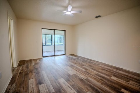 House in Winter Haven, Florida 3 bedrooms, 147.53 sq.m. № 2425963 - photo 13
