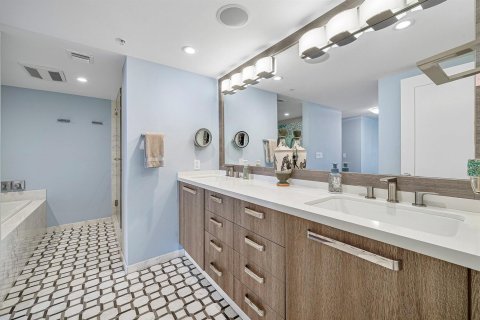 Copropriété à vendre à Boca Raton, Floride: 3 chambres, 213.3 m2 № 2383006 - photo 19