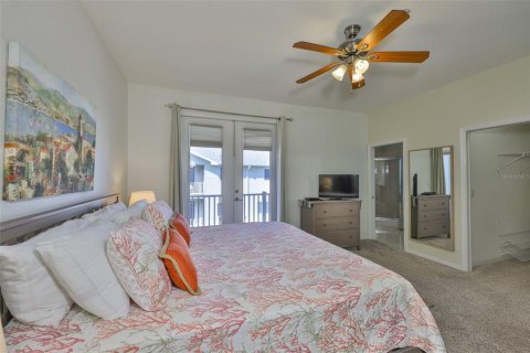 Townhouse in Madeira Beach, Florida 4 bedrooms, 190.91 sq.m. № 1760384 - photo 26