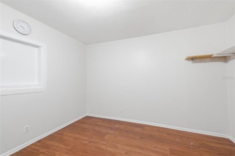 House in Tampa, Florida 5 bedrooms, 156.63 sq.m. № 2235479 - photo 30