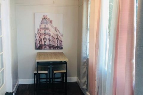 Снять в аренду квартиру в Сент-Питерсберг, Флорида 3 спальни, 51.1м2, № 1526145 - фото 5