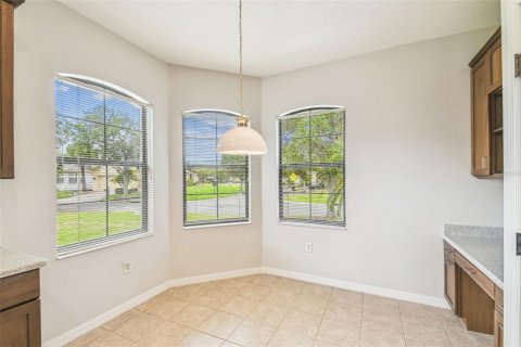 Casa en alquiler en Poinciana, Florida, 2 dormitorios, 138.89 m2 № 1669812 - foto 13