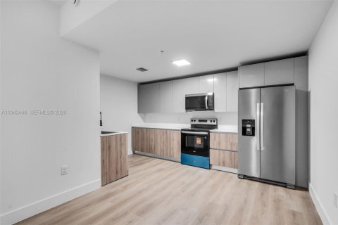 Apartment in Miami, Florida 1 bedroom № 1999967 - photo 5