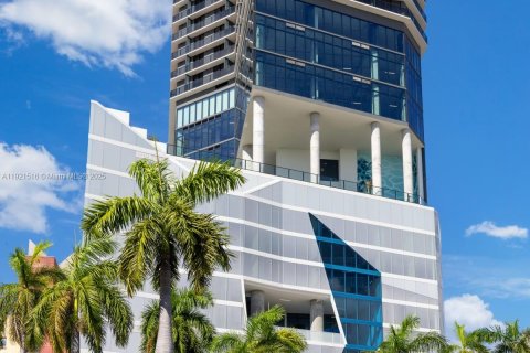 Condominio en Miami, Florida, 1 dormitorio № 2082742