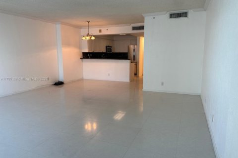 Condominio en venta en Hollywood, Florida, 54.81 m2 № 1937734 - foto 6