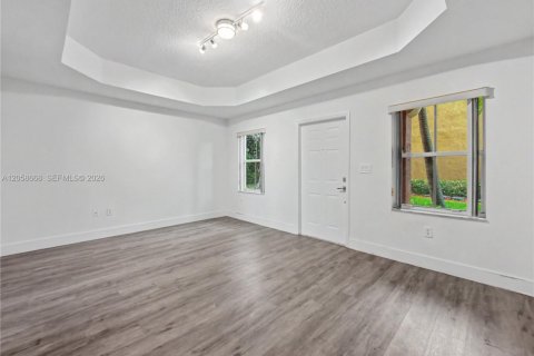 Touwnhouse à louer à Pembroke Pines, Floride: 2 chambres, 108.7 m2 № 2168194 - photo 9