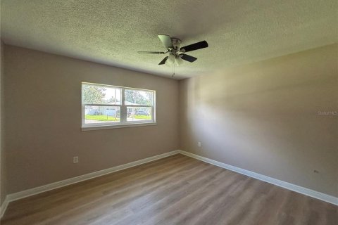 Casa en alquiler en Saint Petersburg, Florida, 2 dormitorios, 101.26 m2 № 1885814 - foto 14