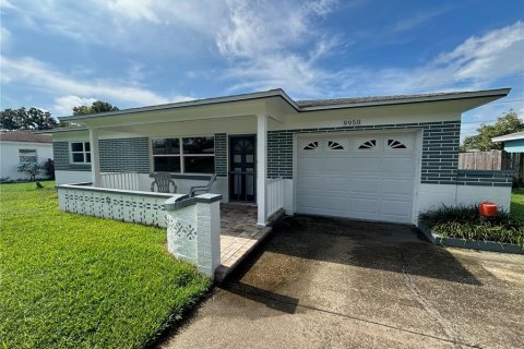 Casa en alquiler en Saint Petersburg, Florida, 2 dormitorios, 101.26 m2 № 1885814 - foto 3