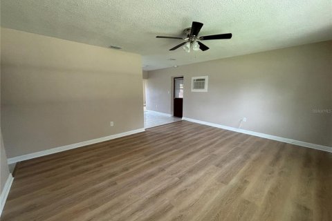 Casa en alquiler en Saint Petersburg, Florida, 2 dormitorios, 101.26 m2 № 1885814 - foto 7