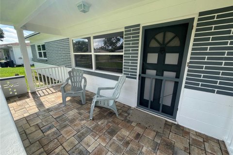 Casa en alquiler en Saint Petersburg, Florida, 2 dormitorios, 101.26 m2 № 1885814 - foto 4