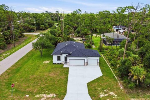 Villa ou maison à vendre à Port Charlotte, Floride: 3 chambres, 135.92 m2 № 2220736 - photo 23