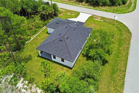 Villa ou maison à vendre à Port Charlotte, Floride: 3 chambres, 135.92 m2 № 2220736 - photo 25