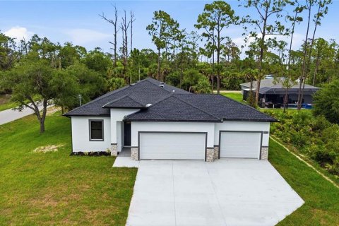 Villa ou maison à Port Charlotte, Floride 3 chambres, 135.92 m2 № 2220736