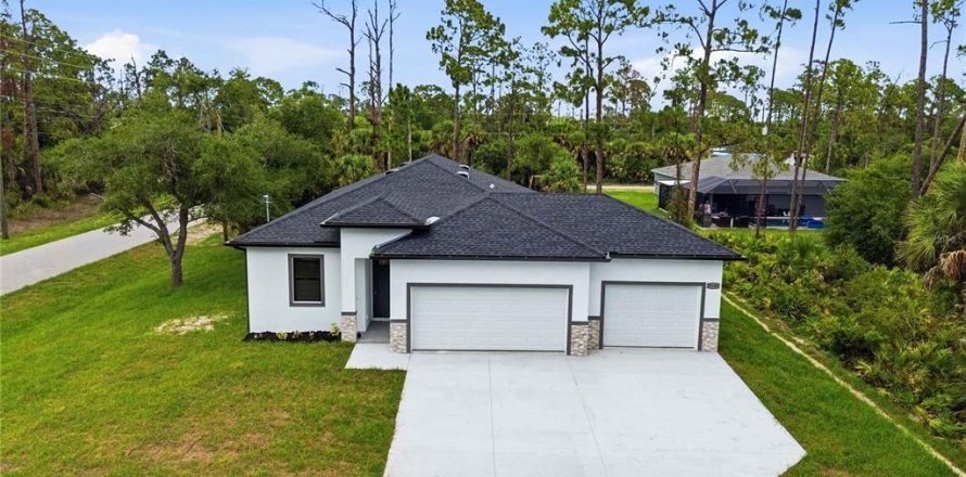 Villa ou maison à Port Charlotte, Floride 3 chambres, 135.92 m2 № 2220736