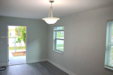 House in Fort Lauderdale, Florida 3 bedrooms, 114.92 sq.m. № 2052984 - photo 20