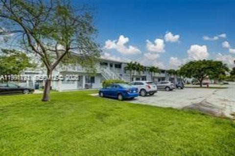 Condo in Fort Lauderdale, Florida, 1 bedroom  № 2043150 - photo 5