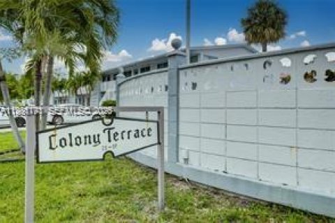 Condo in Fort Lauderdale, Florida, 1 bedroom  № 2043150 - photo 3