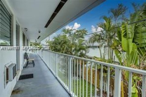 Condo in Fort Lauderdale, Florida, 1 bedroom  № 2043150 - photo 28