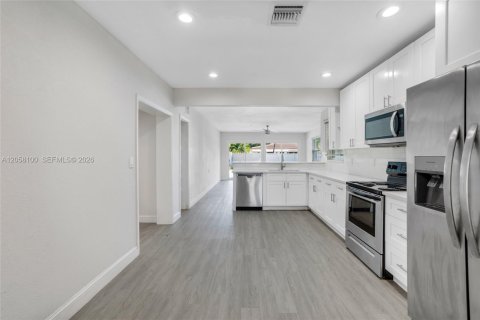Villa ou maison à vendre à Pompano Beach, Floride: 4 chambres, 166.48 m2 № 2279502 - photo 27