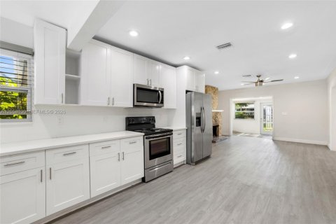 Villa ou maison à vendre à Pompano Beach, Floride: 4 chambres, 166.48 m2 № 2279502 - photo 26