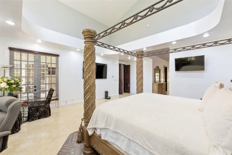 House in Coral Springs, Florida 6 bedrooms, 608.32 sq.m. № 1926010 - photo 26