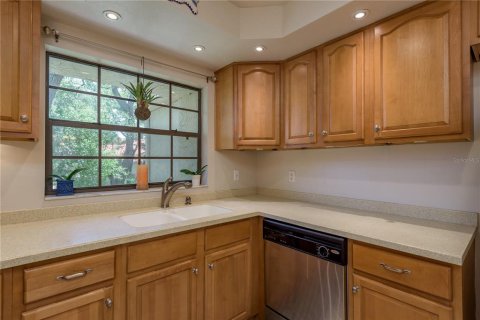 Condo in Safety Harbor, Florida, 2 bedrooms  № 1781420 - photo 14
