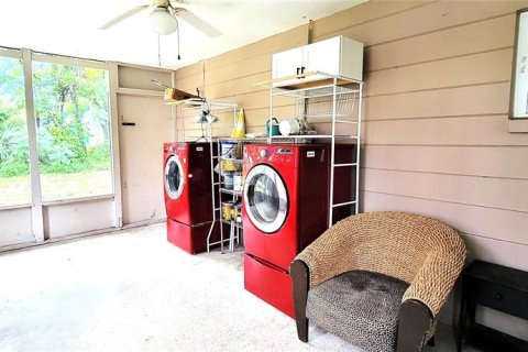 House in Saint Petersburg, Florida 3 bedrooms, 136.38 sq.m. № 1904730 - photo 21