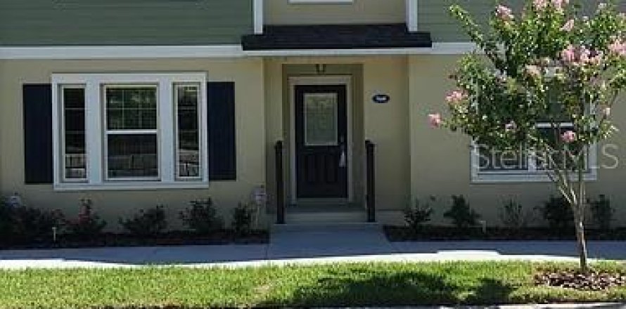Townhouse in Winter Springs, Florida 3 bedrooms, 143.53 sq.m. № 2402734