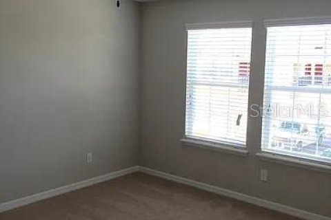 Townhouse in Winter Springs, Florida 3 bedrooms, 143.53 sq.m. № 2402734 - photo 9