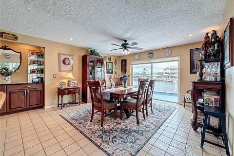 Villa ou maison à vendre à Treasure Island, Floride: 3 chambres, 206.06 m2 № 1805088 - photo 19