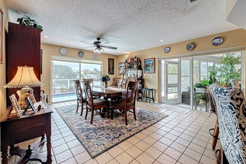 Villa ou maison à vendre à Treasure Island, Floride: 3 chambres, 206.06 m2 № 1805088 - photo 18