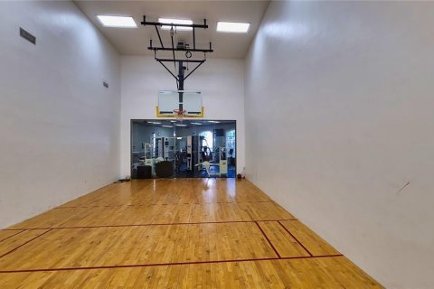 Condo in Sarasota, Florida, 2 bedrooms  № 1913991 - photo 13