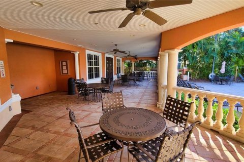 Condo in Sarasota, Florida, 2 bedrooms  № 1913991 - photo 17
