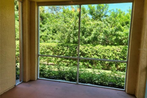 Condo in Sarasota, Florida, 2 bedrooms  № 1913991 - photo 29