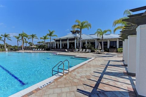 Condo in Bradenton, Florida, 3 bedrooms № 2393857 - photo 11